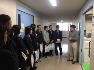 Hamamatsukohoku High School students visited and observed the Shizuoka Campus