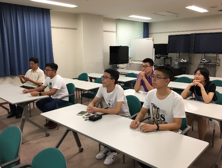 Zhejiang University’s students visited and held a joint seminar