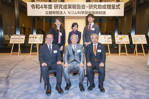 狩野芳伸准教授がセコム科学技術振興財団特定領域研究助成に採択され、中日新聞に掲載されました